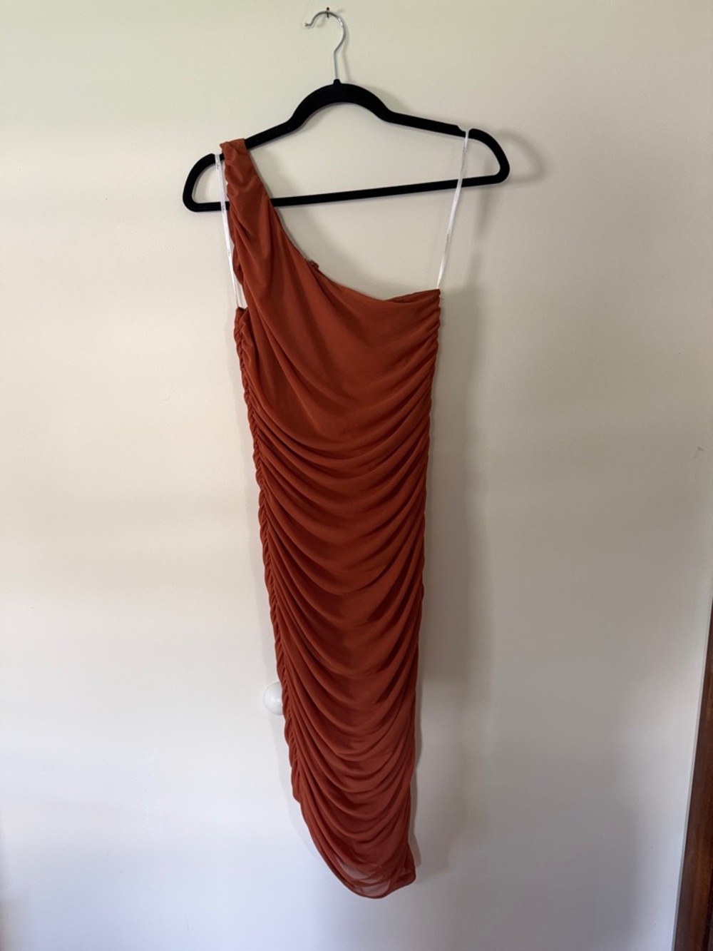 Lulu's One-Shoulder Rust Ruched Midi Dress